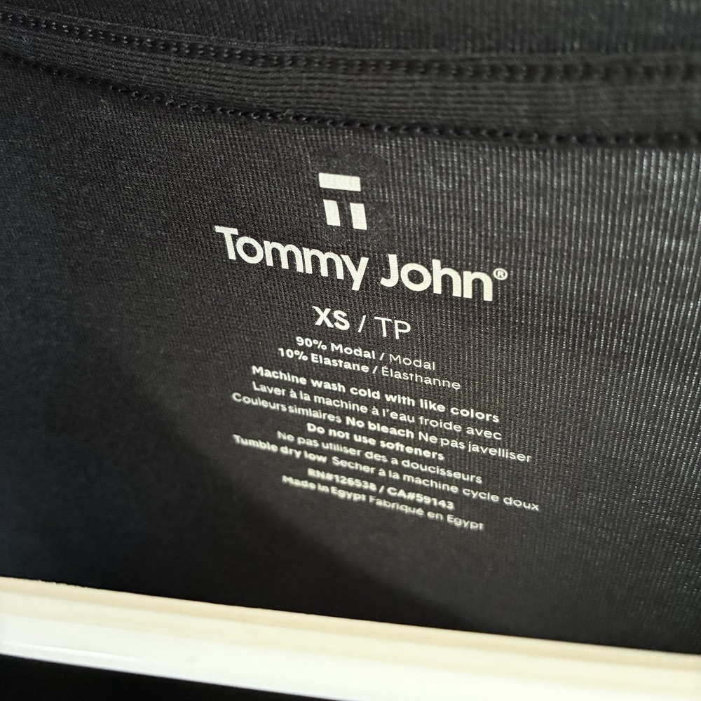 NWT Tommy John Second Skin Short Sleeve Sleep Pocket Black Shirt Womens XS NEW - Picture 4 of 5